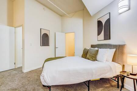 Cozysuites - 2Br With Direct Skybridge Access #1 อินเดียนาโพลิส ภายนอก รูปภาพ